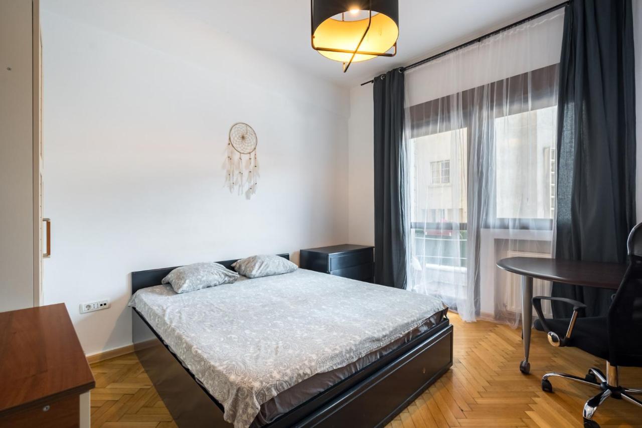 Appartamento Sleek Comfort - A Blend Of Style And Convenience *