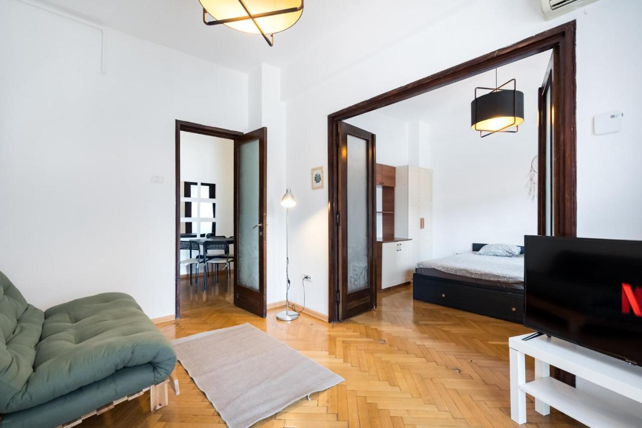 Appartamento Sleek Comfort - A Blend Of Style And Convenience *
